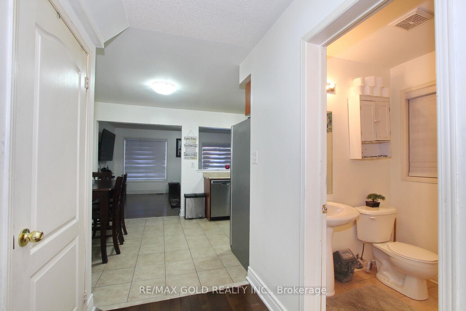 Photo 8 of 25 Wicklow Road E, Brampton, Credit Valley — HOMEH
