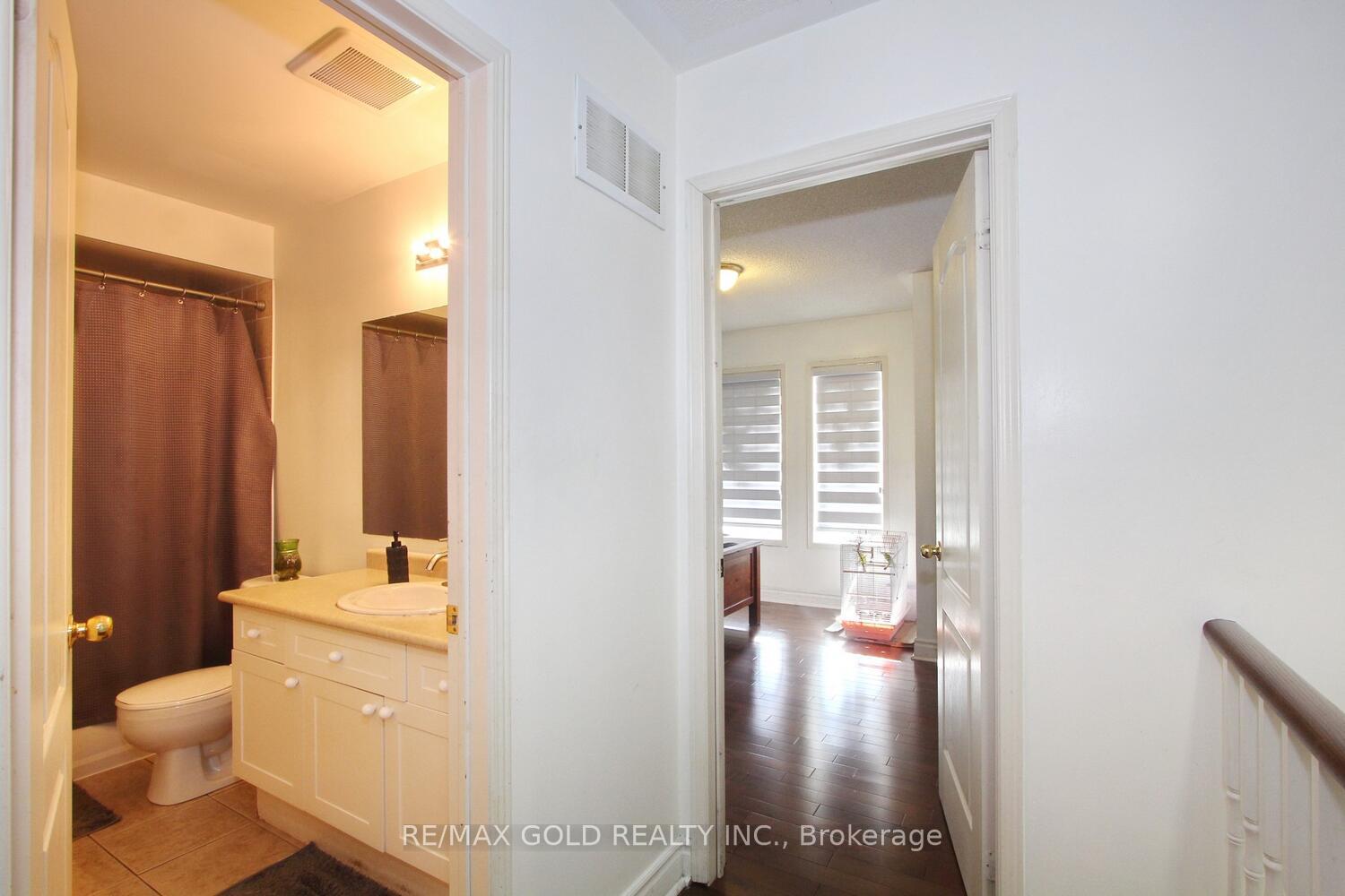 Photo 26 of 25 Wicklow Road E, Brampton, Credit Valley — HOMEH