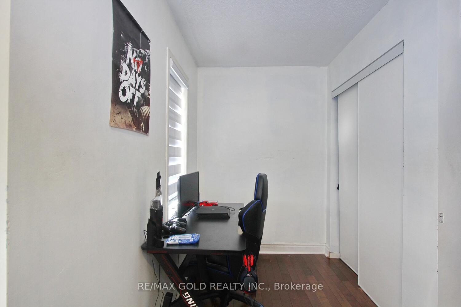 Photo 29 of 25 Wicklow Road E, Brampton, Credit Valley — HOMEH