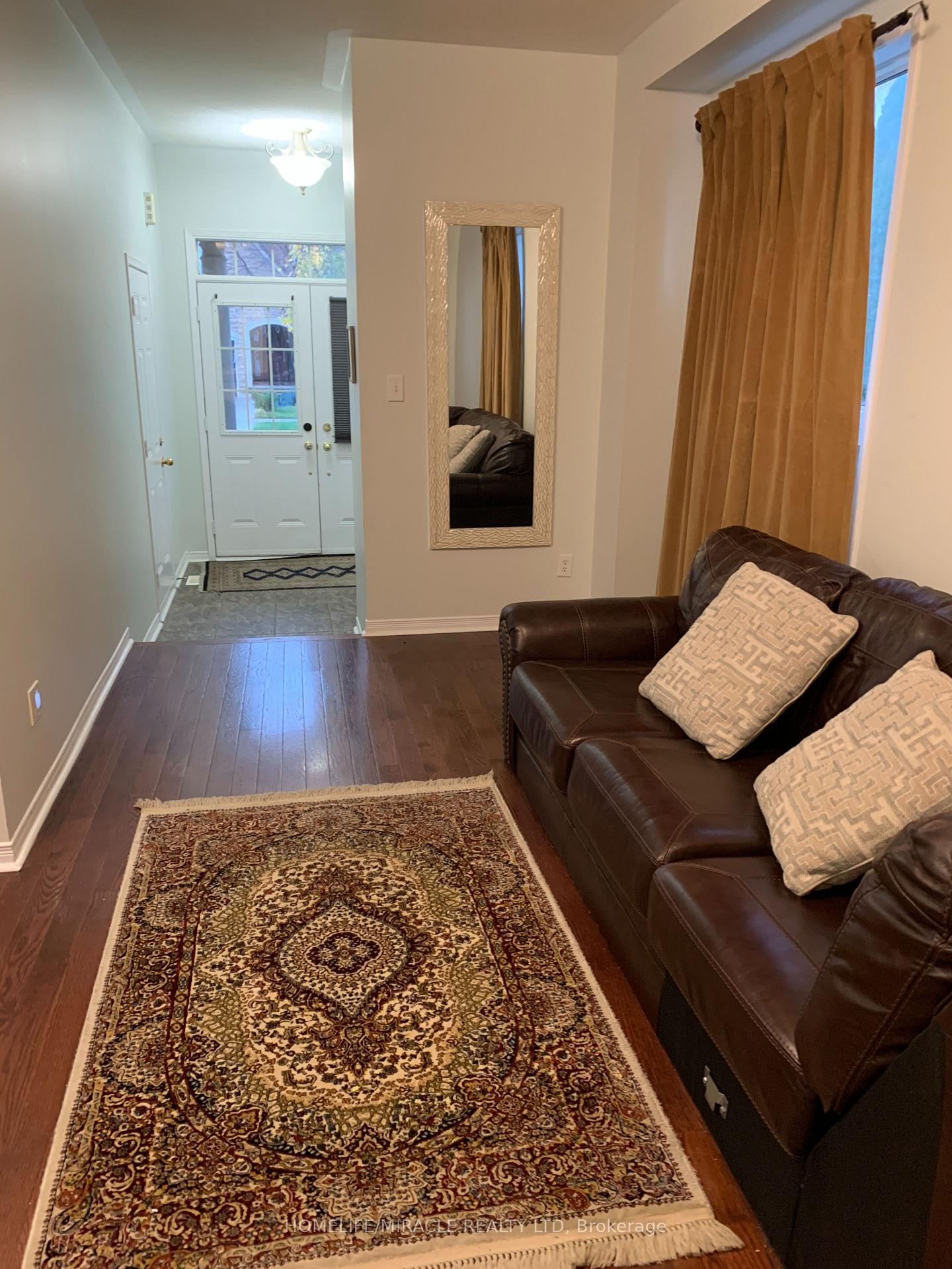 Photo 2 of 2275 Stone Glen Crescent, Oakville, Westmount — HOMEH