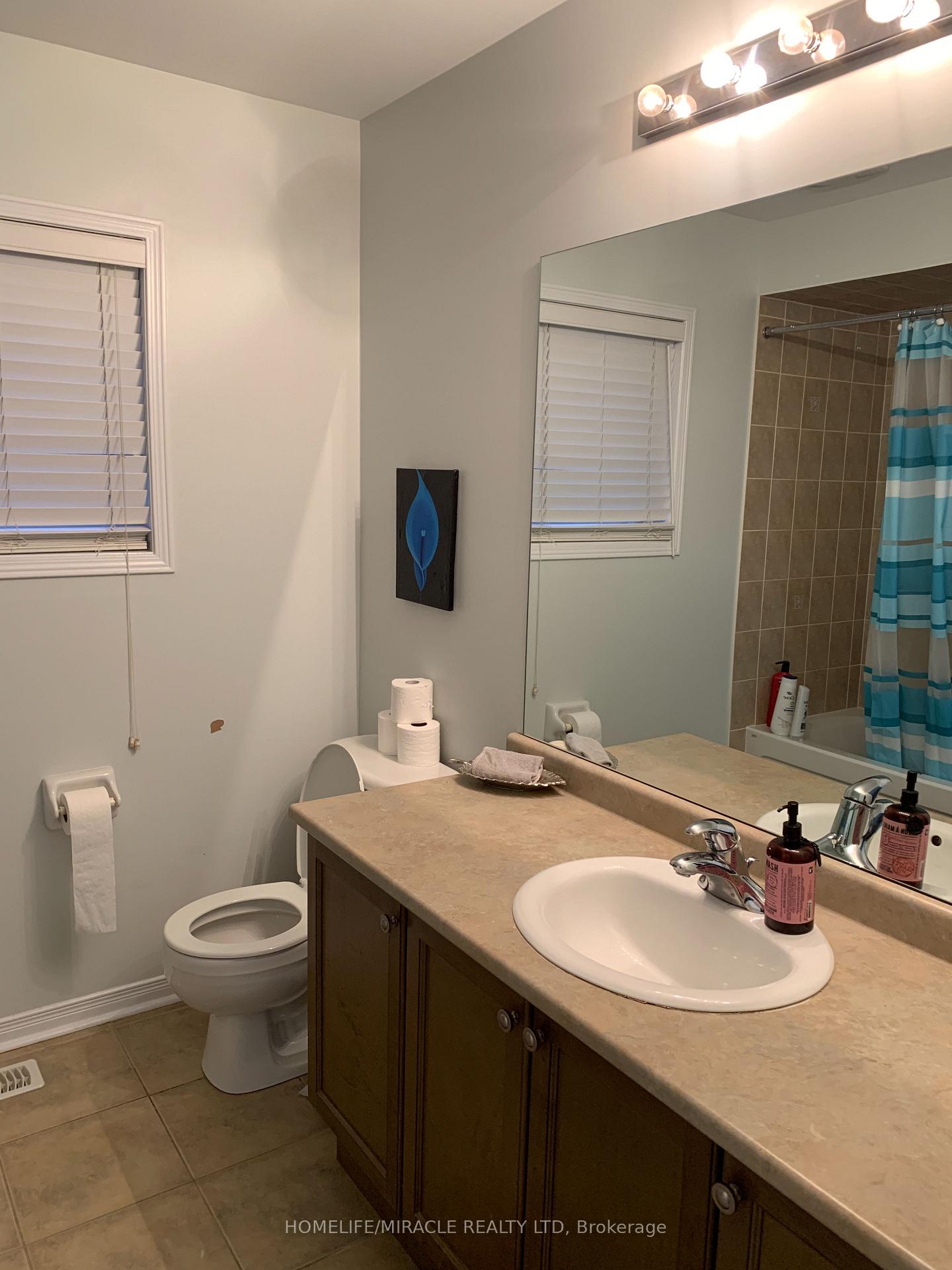 Photo 4 of 2275 Stone Glen Crescent, Oakville, Westmount — HOMEH