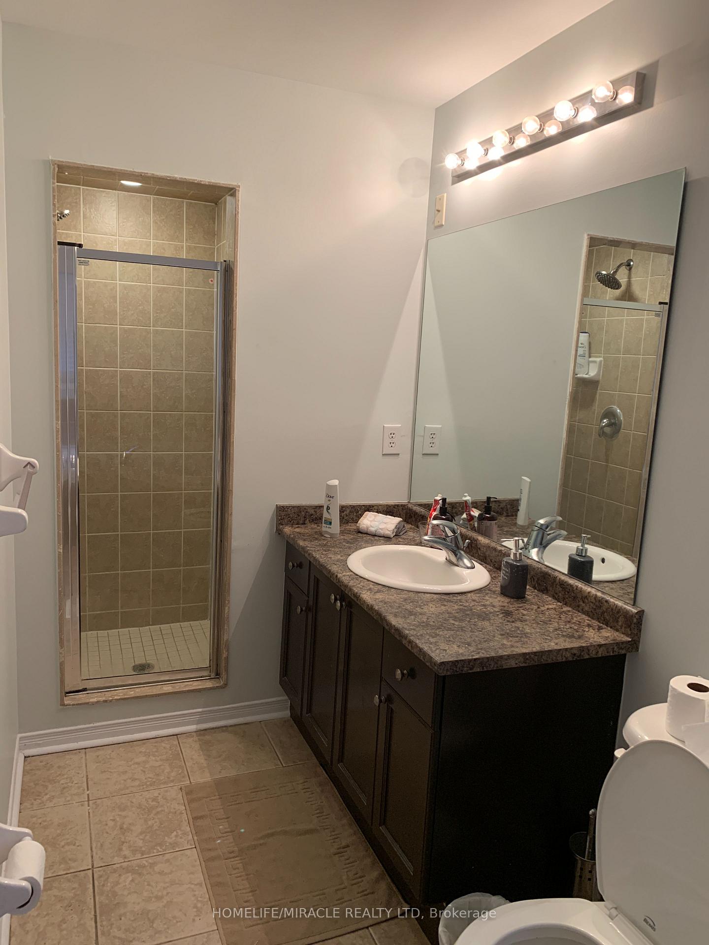 Photo 18 of 2275 Stone Glen Crescent, Oakville, Westmount — HOMEH