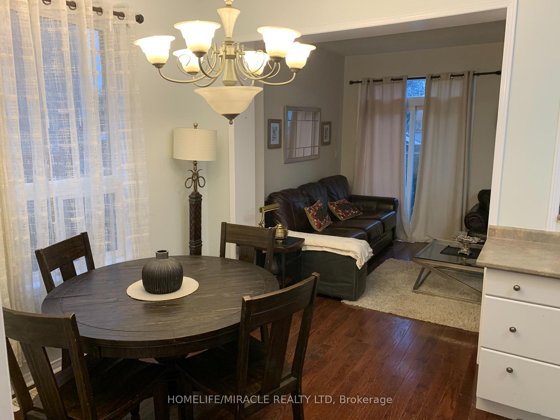 Photo 20 of 2275 Stone Glen Crescent, Oakville, Westmount — HOMEH