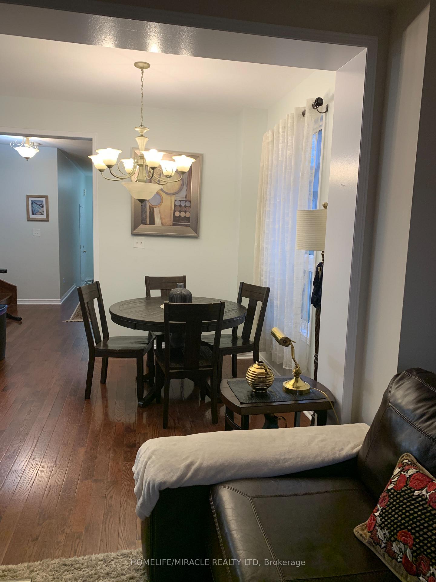 Photo 21 of 2275 Stone Glen Crescent, Oakville, Westmount — HOMEH