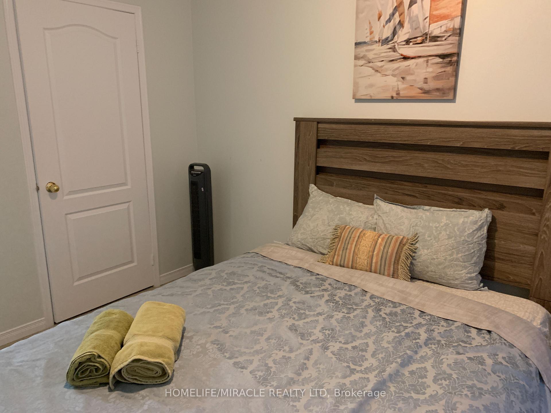 Photo 27 of 2275 Stone Glen Crescent, Oakville, Westmount — HOMEH