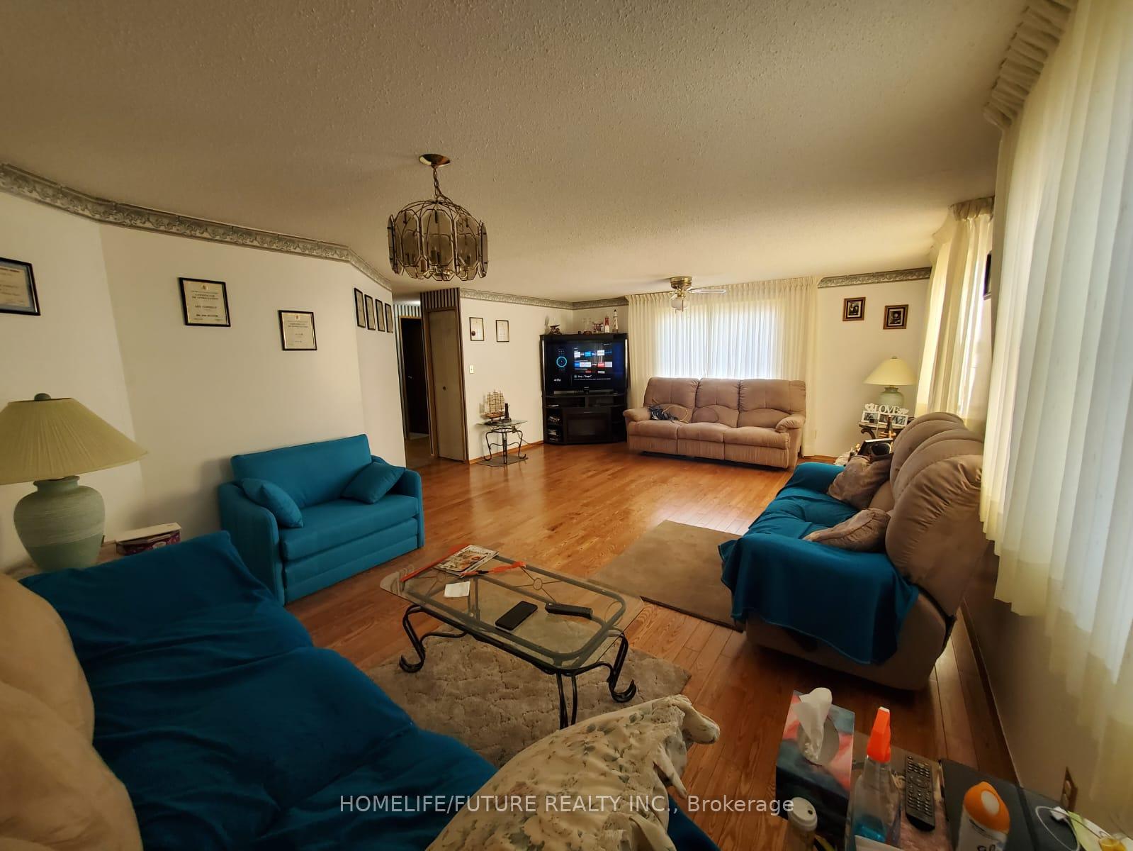 Photo 4 of 34 Emery Court, Georgina, Sutton & Jackson's Point — HOMEH