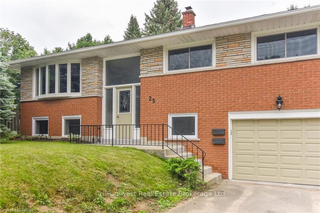 Photo 2 of 25 Nicklin Crescent, Guelph, Riverside Park — HOMEH