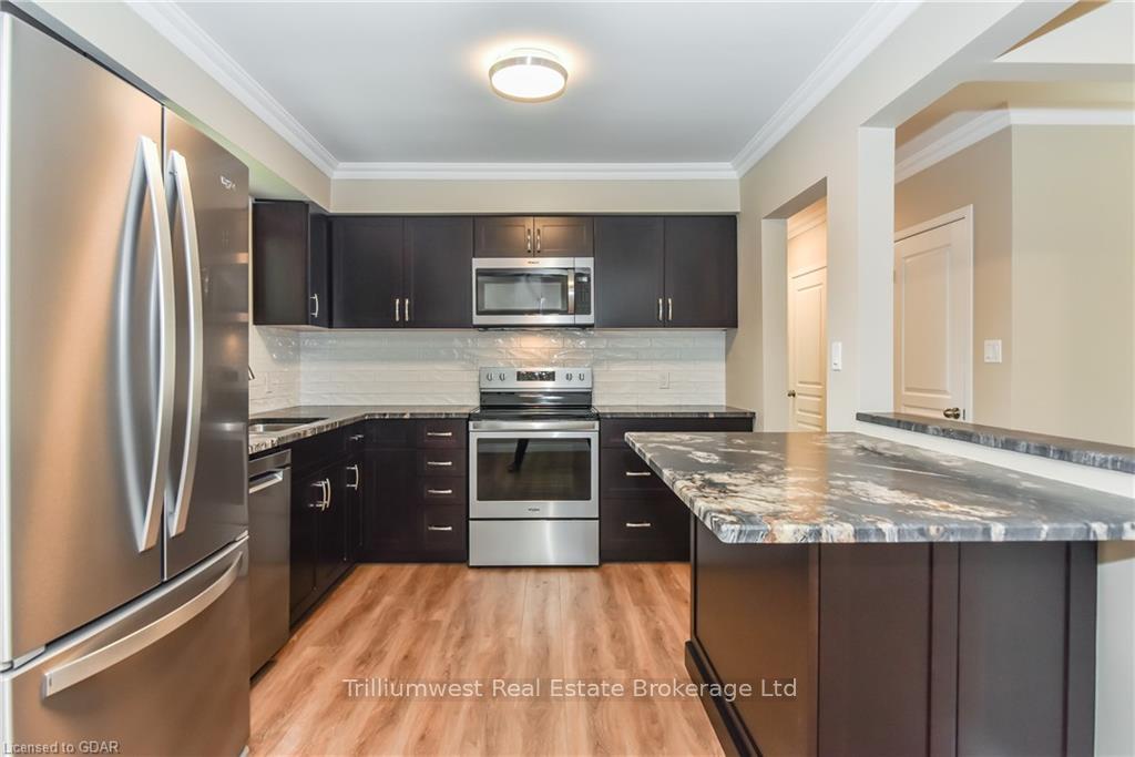 Photo 11 of 25 Nicklin Crescent, Guelph, Riverside Park — HOMEH