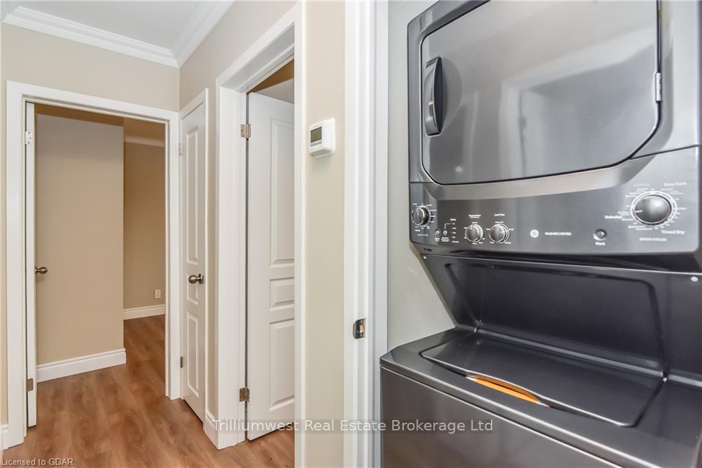 Photo 24 of 25 Nicklin Crescent, Guelph, Riverside Park — HOMEH