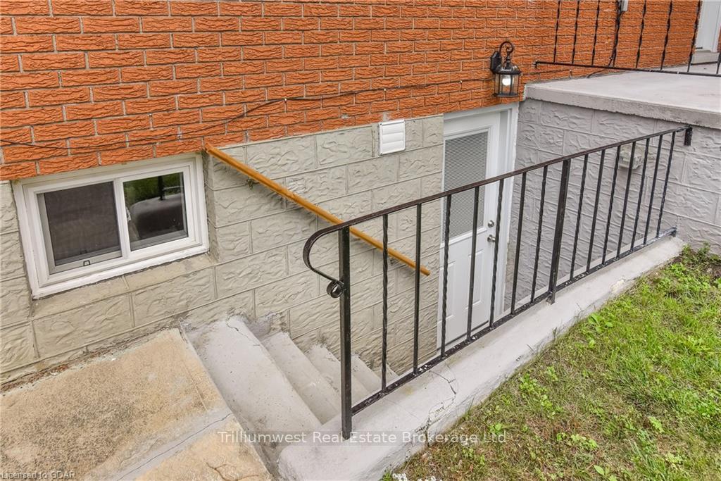 Photo 25 of 25 Nicklin Crescent, Guelph, Riverside Park — HOMEH