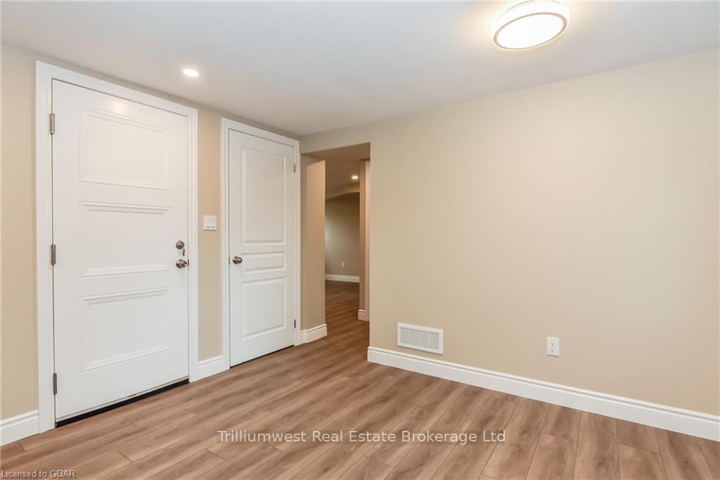 Photo 28 of 25 Nicklin Crescent, Guelph, Riverside Park — HOMEH