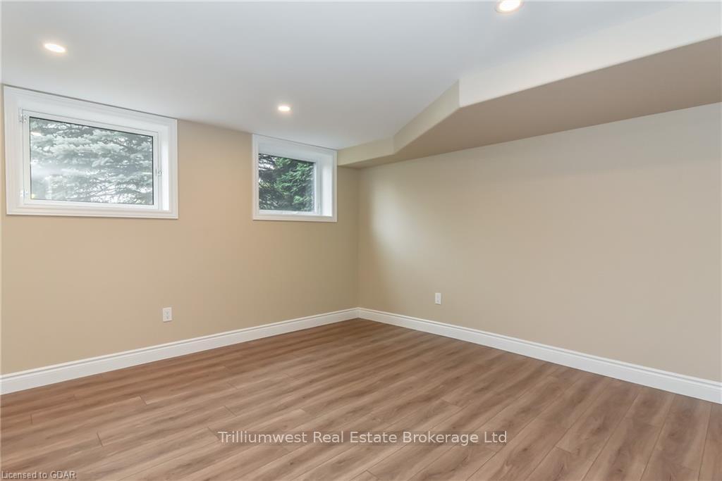 Photo 30 of 25 Nicklin Crescent, Guelph, Riverside Park — HOMEH