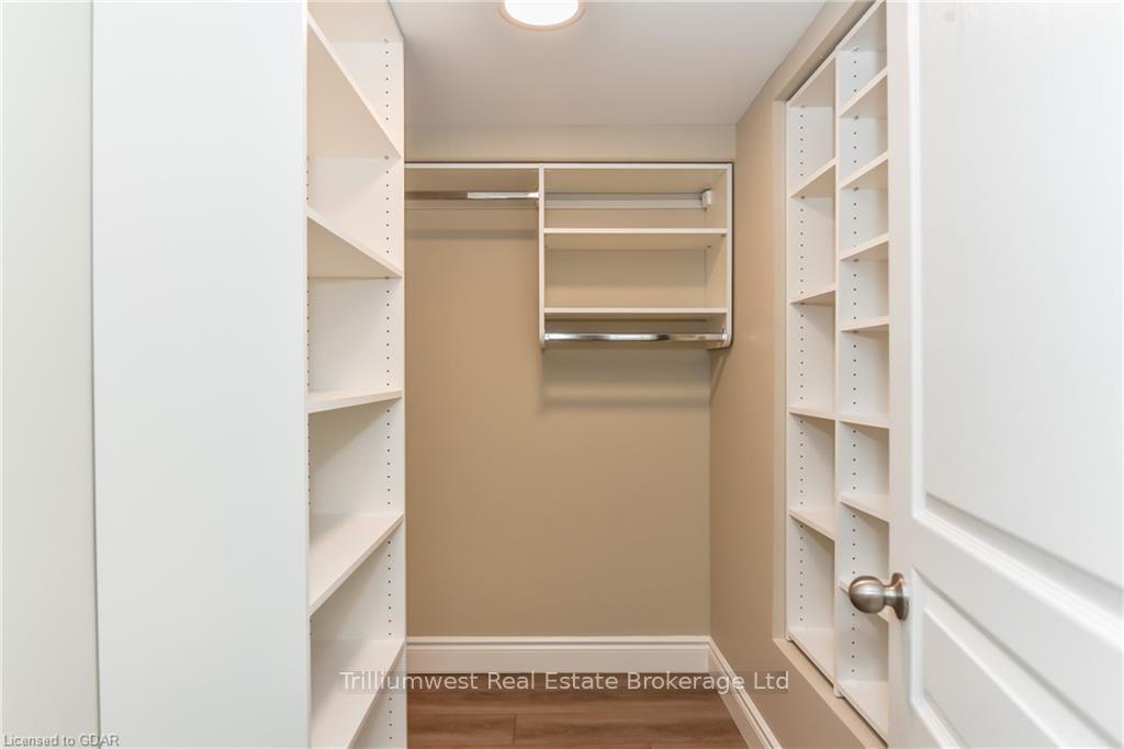 Photo 34 of 25 Nicklin Crescent, Guelph, Riverside Park — HOMEH