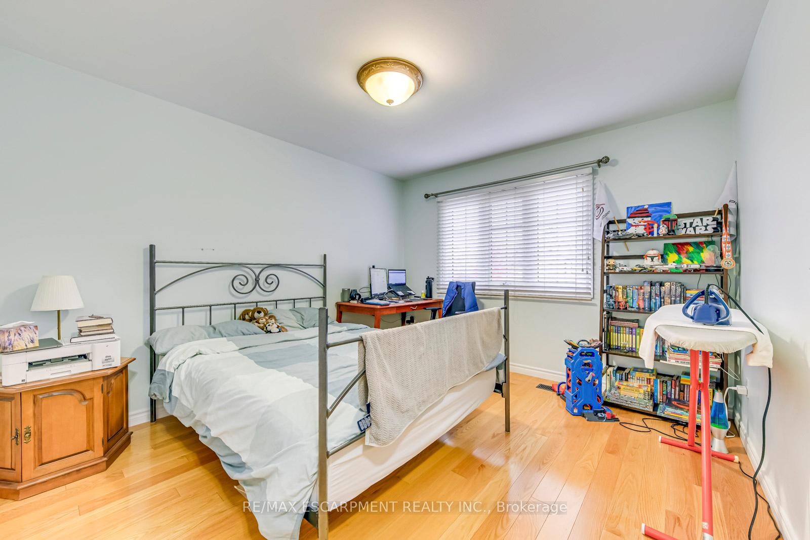 Photo 20 of 2349 Newcastle Crescent, Oakville, West Oak Trails — HOMEH