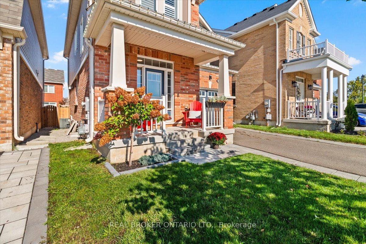Photo 3 of 100 Celano Drive, Hamilton, Waterdown — HOMEH