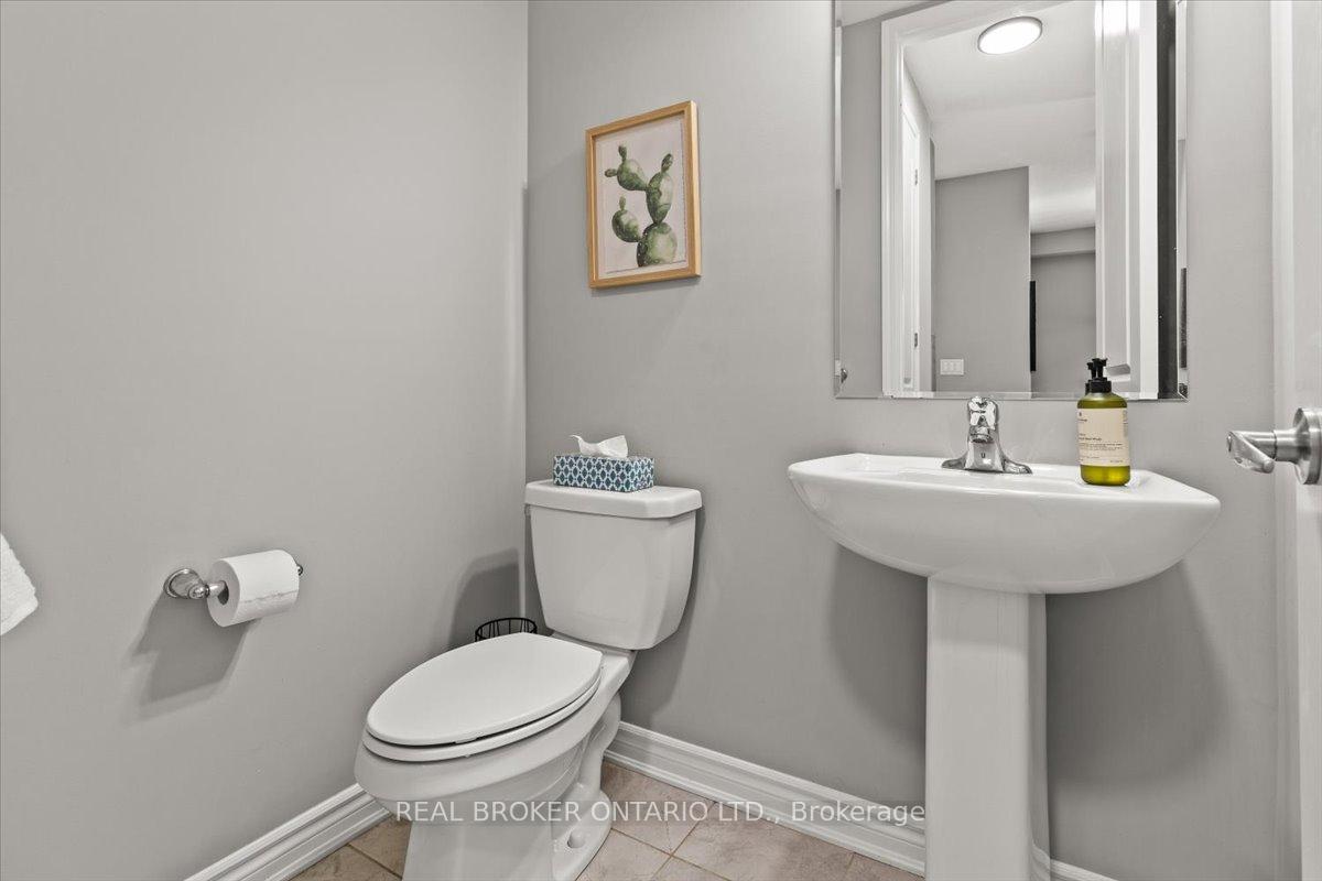 Photo 11 of 100 Celano Drive, Hamilton, Waterdown — HOMEH