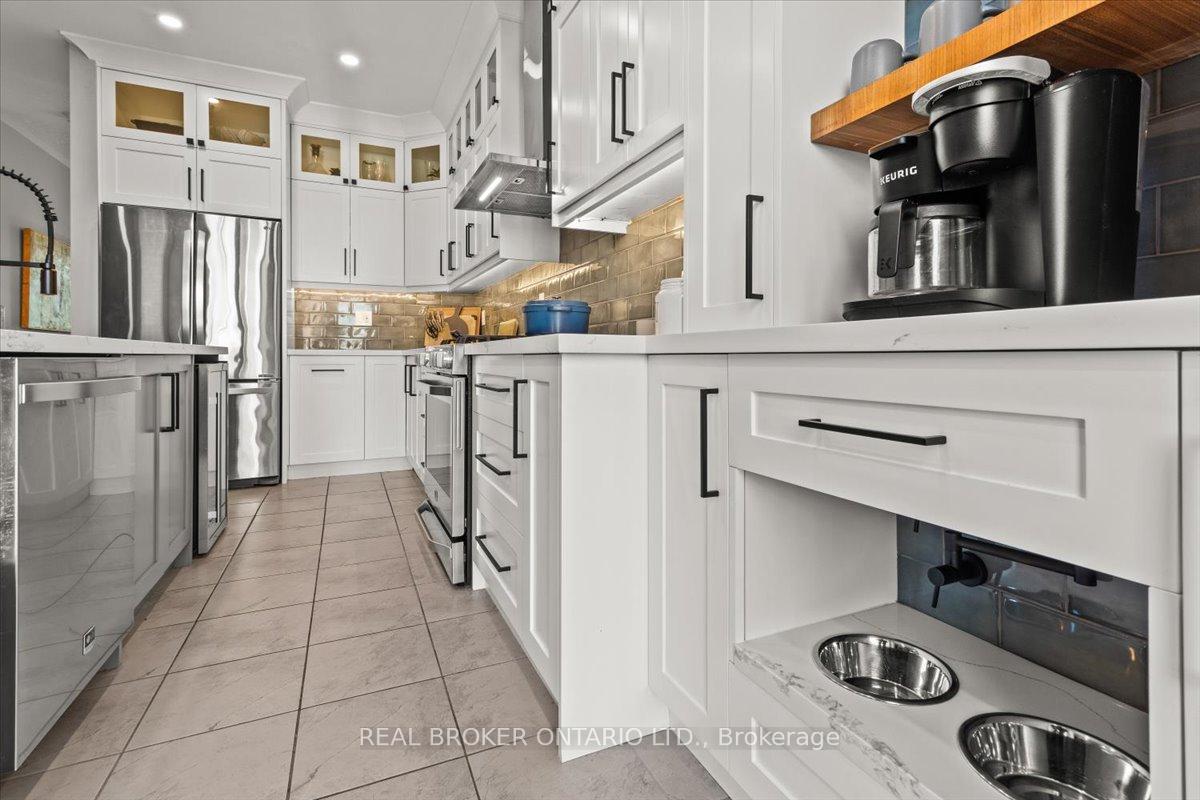 Photo 15 of 100 Celano Drive, Hamilton, Waterdown — HOMEH