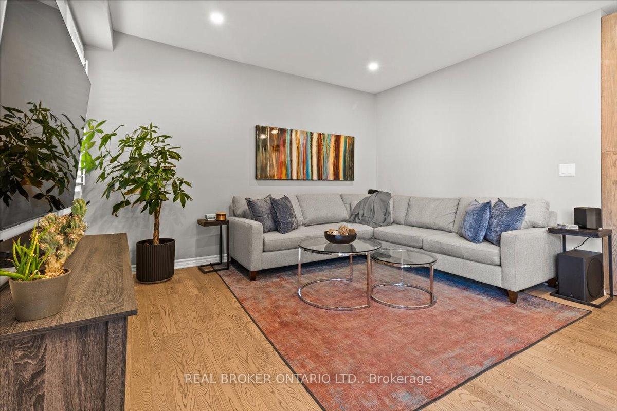 Photo 17 of 100 Celano Drive, Hamilton, Waterdown — HOMEH