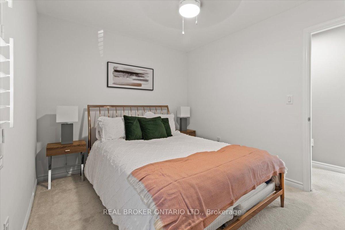 Photo 34 of 100 Celano Drive, Hamilton, Waterdown — HOMEH