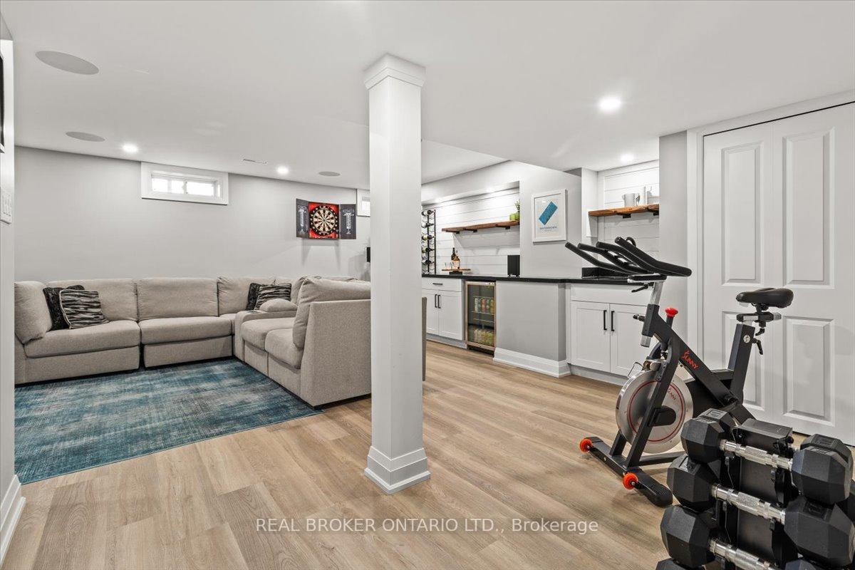 Photo 40 of 100 Celano Drive, Hamilton, Waterdown — HOMEH