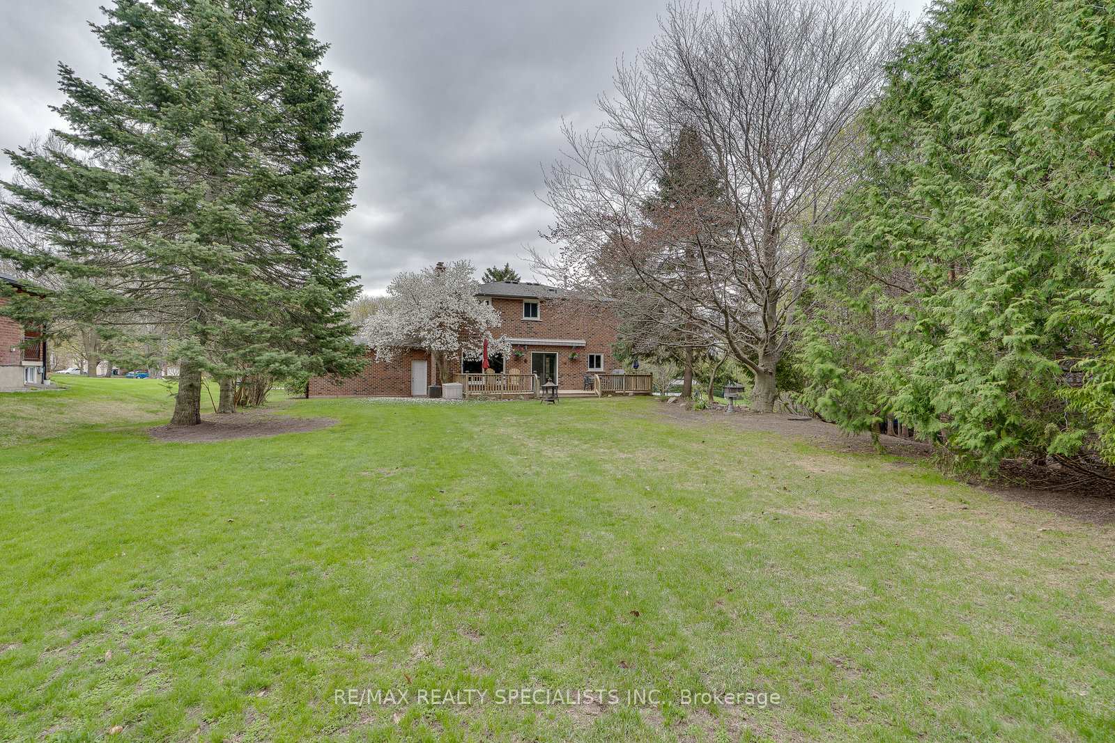 Photo 42 of 30 Marilyn Street, Caledon, Caledon East — HOMEH