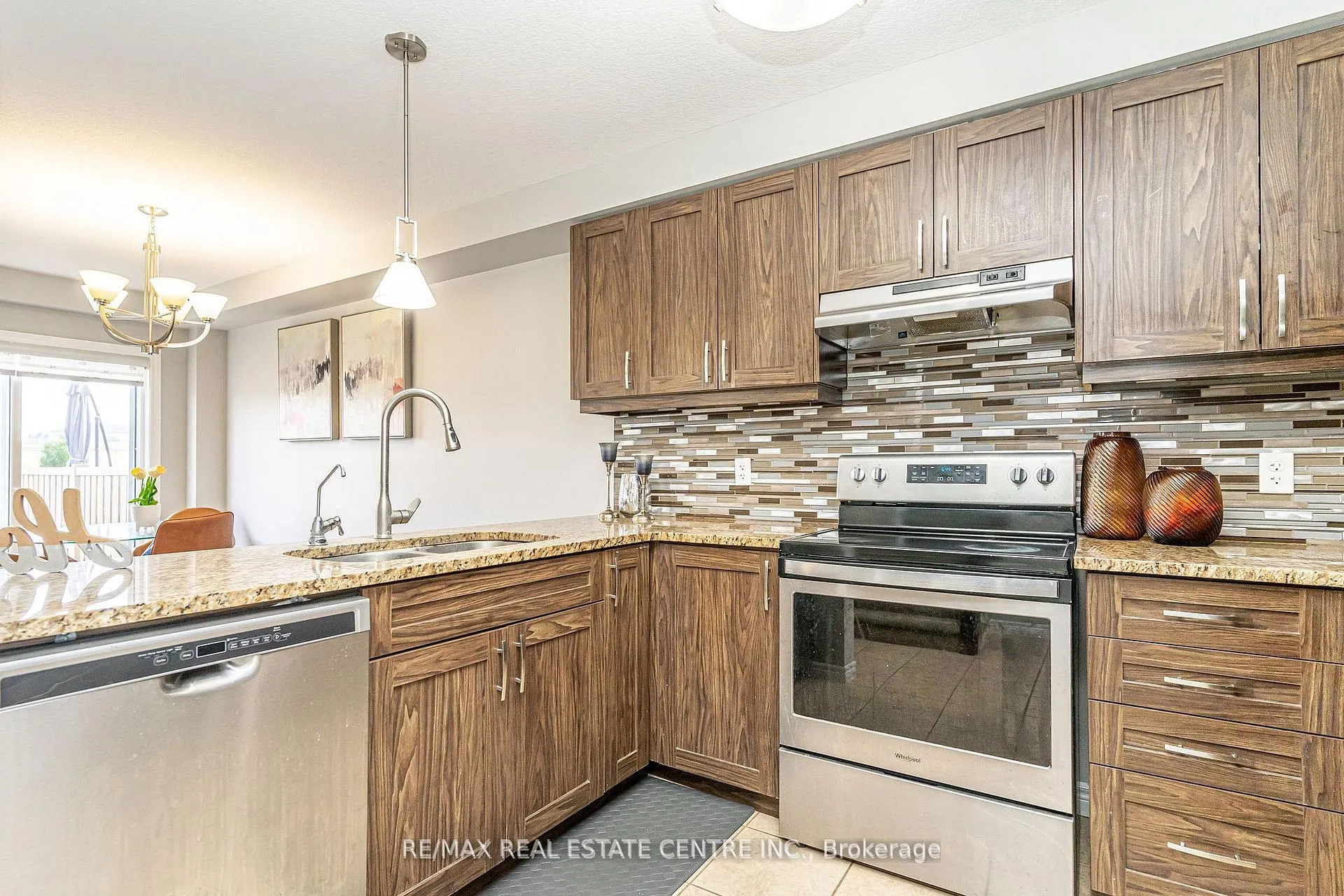 Photo 14 of 28 Newstead Road, Brant, Paris — HOMEH