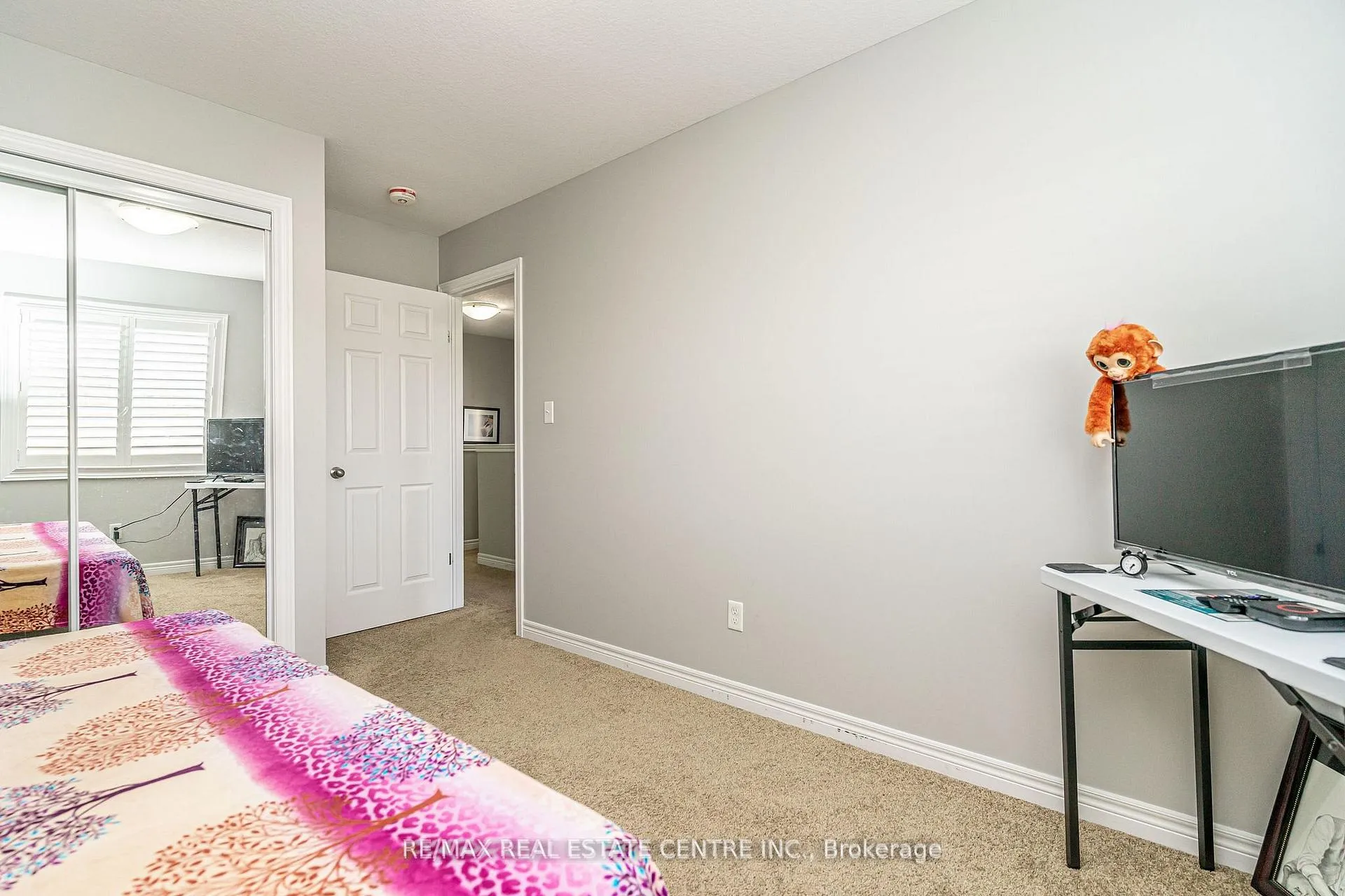 Photo 29 of 28 Newstead Road, Brant, Paris — HOMEH