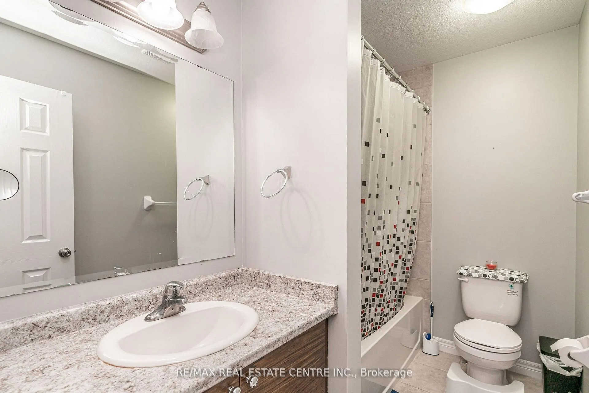 Photo 30 of 28 Newstead Road, Brant, Paris — HOMEH