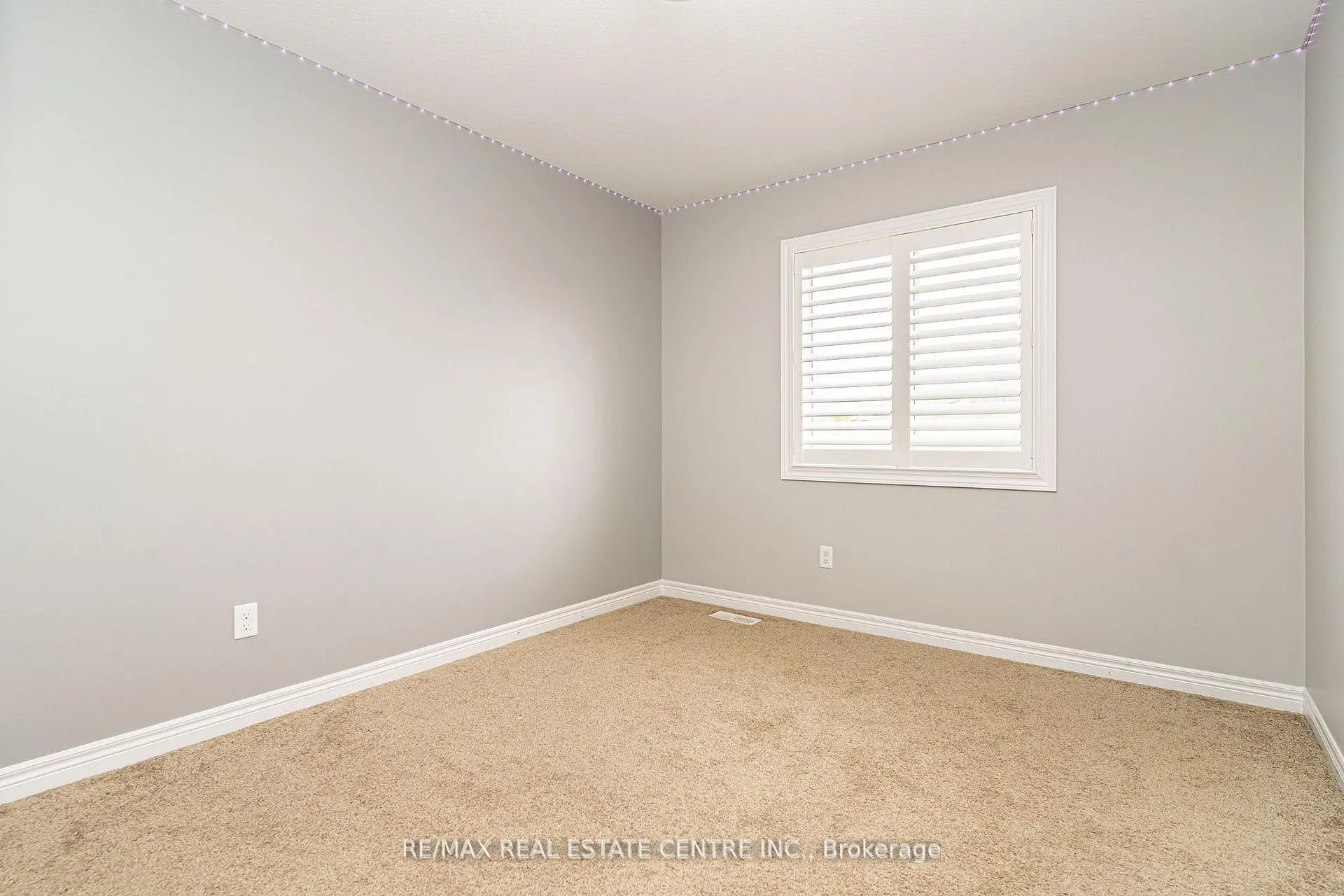 Photo 31 of 28 Newstead Road, Brant, Paris — HOMEH