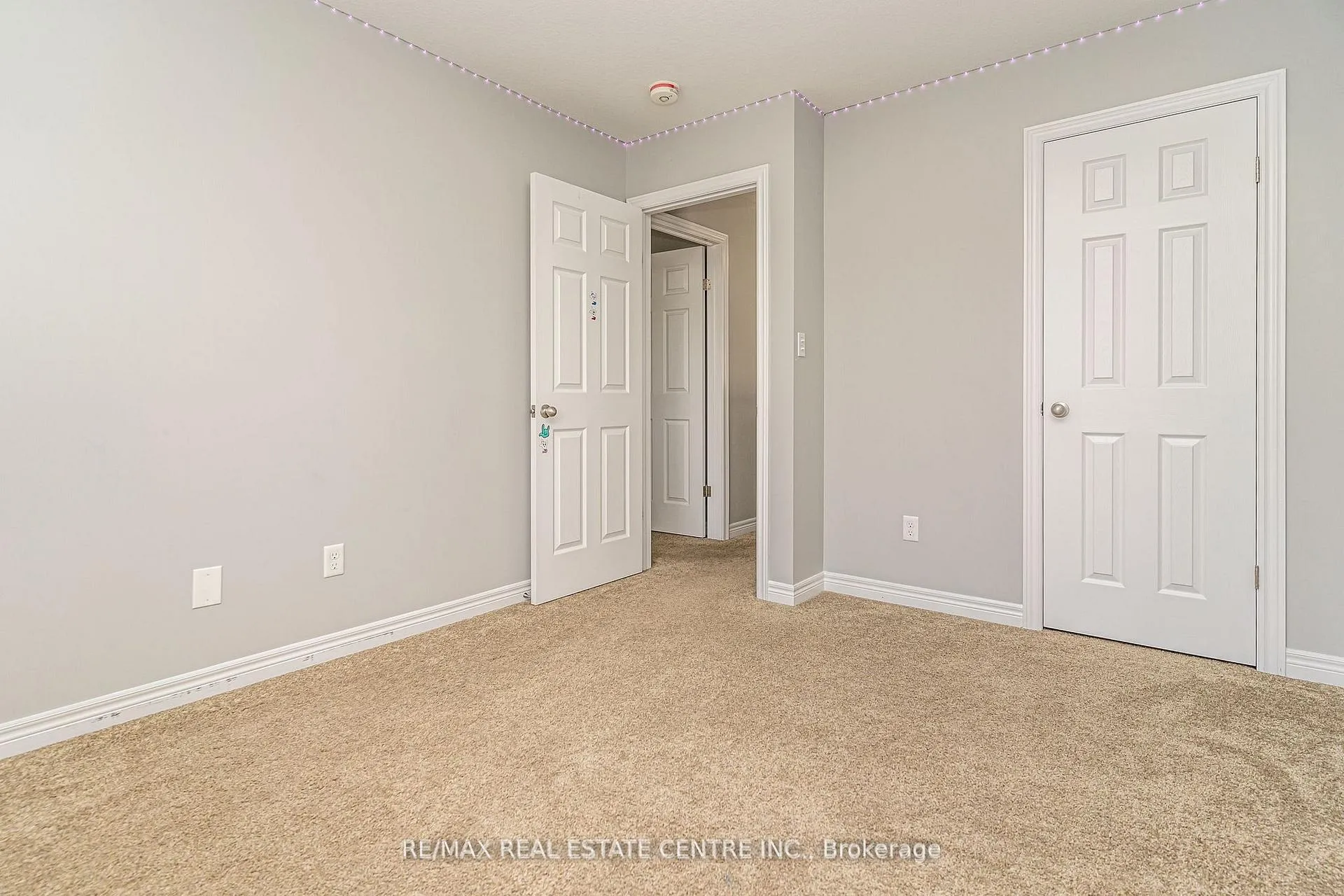 Photo 32 of 28 Newstead Road, Brant, Paris — HOMEH