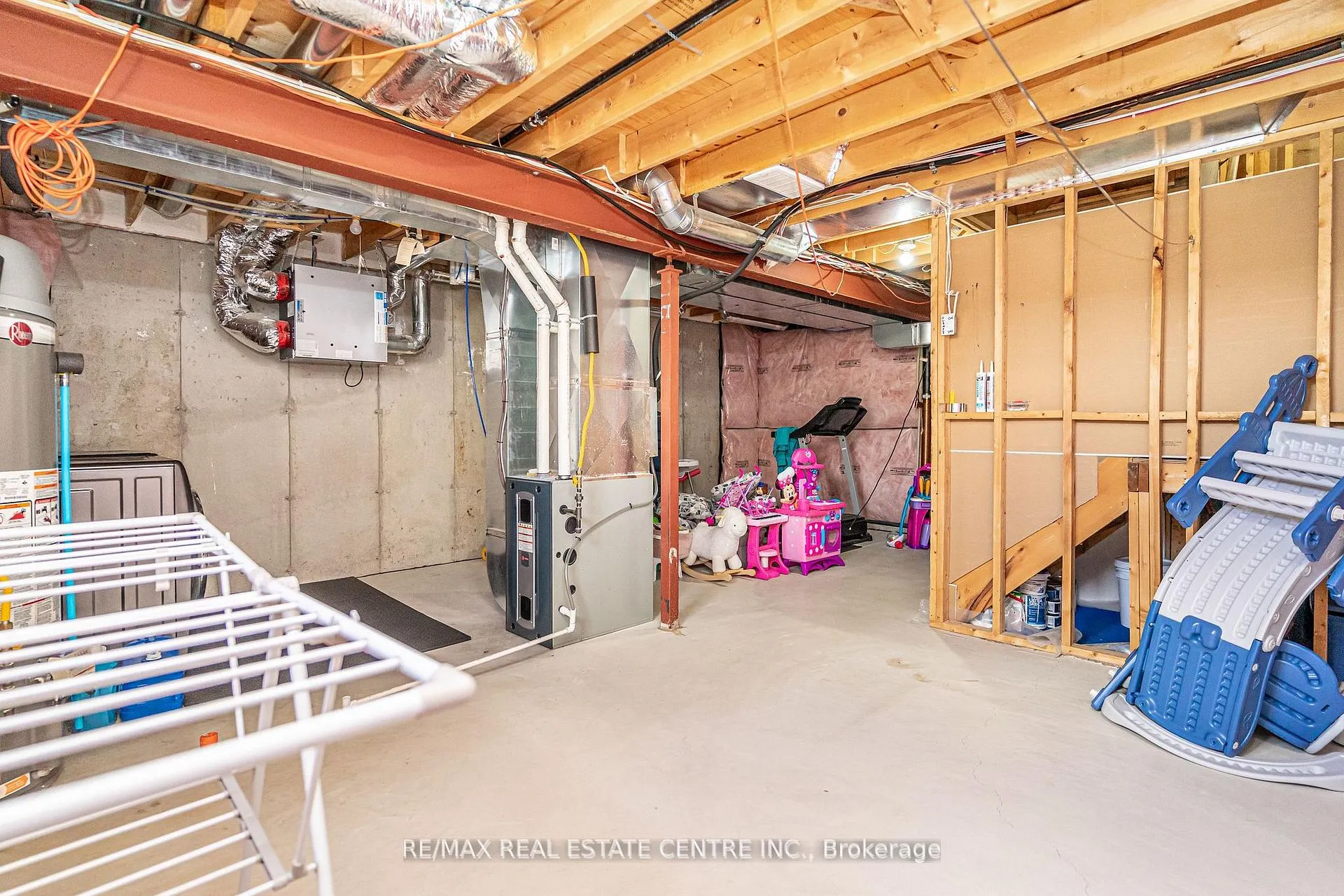 Photo 33 of 28 Newstead Road, Brant, Paris — HOMEH