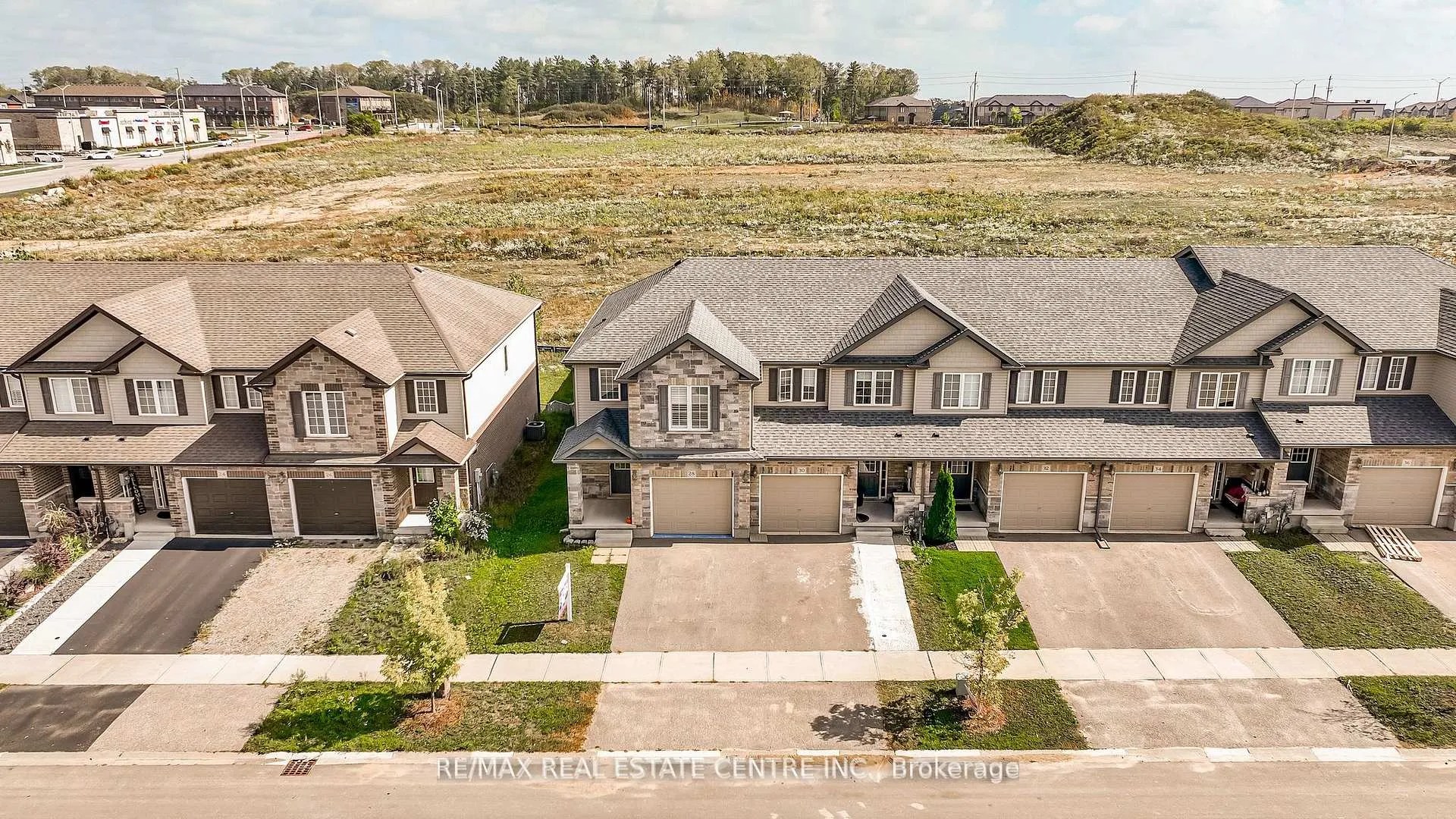 Photo 42 of 28 Newstead Road, Brant, Paris — HOMEH