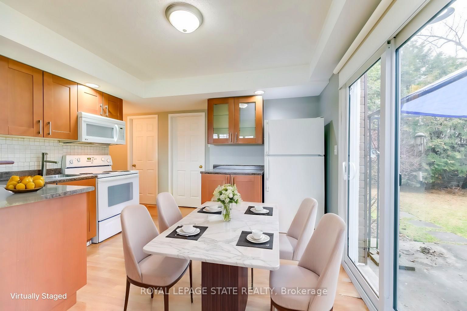 Photo 7 of Unit Lower, 62 Third Line, Oakville, Bronte — HOMEH