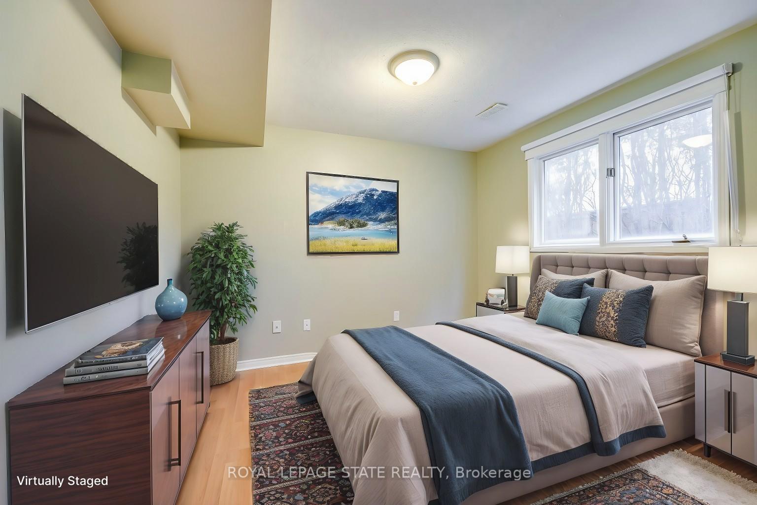 Photo 9 of Unit Lower, 62 Third Line, Oakville, Bronte — HOMEH