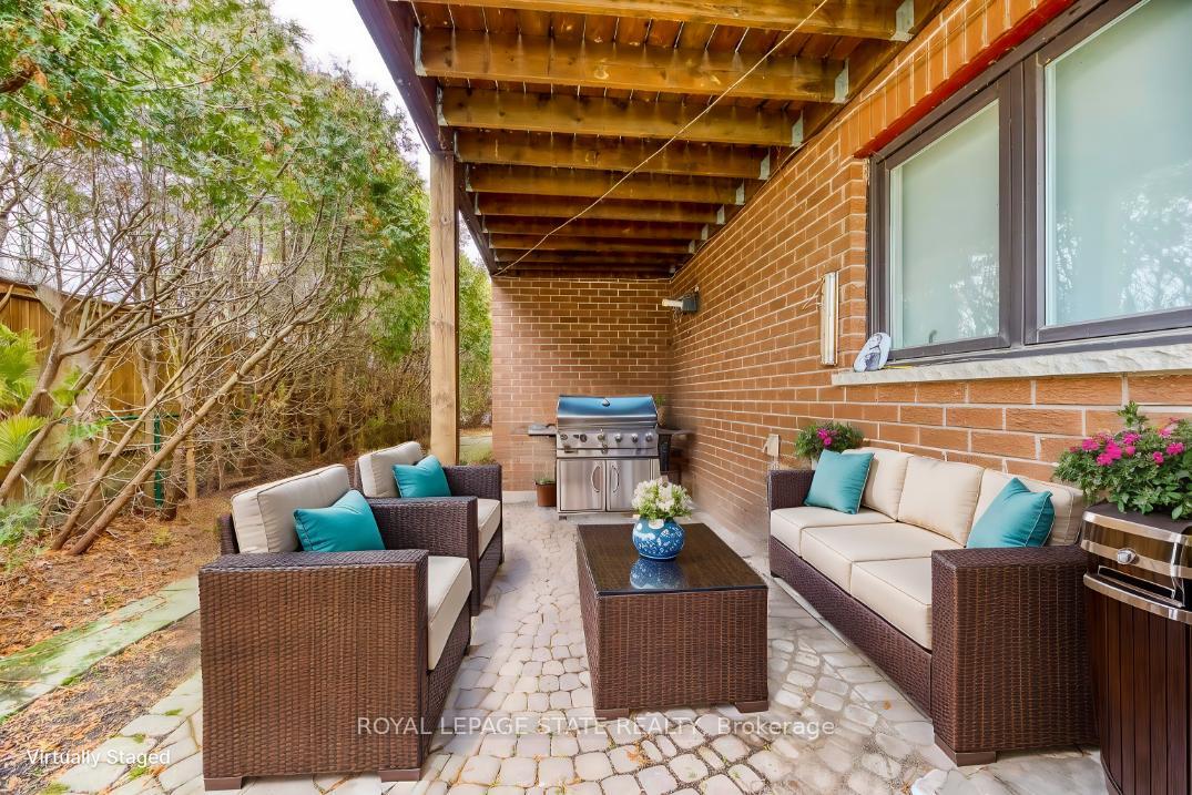 Photo 12 of Unit Lower, 62 Third Line, Oakville, Bronte — HOMEH