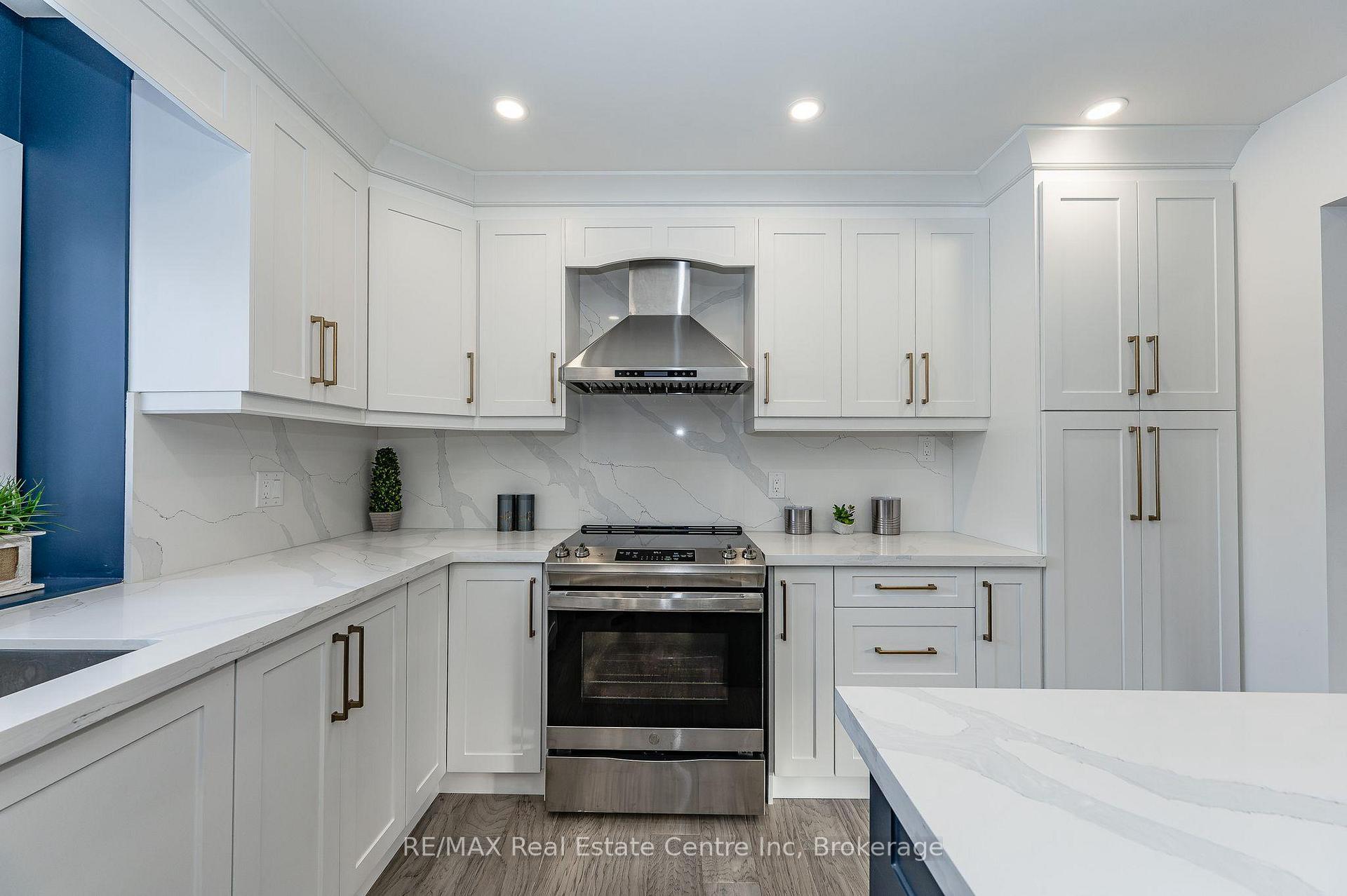 Photo 15 of 81 Mulberry Drive, Cambridge, Hespeler Village — HOMEH