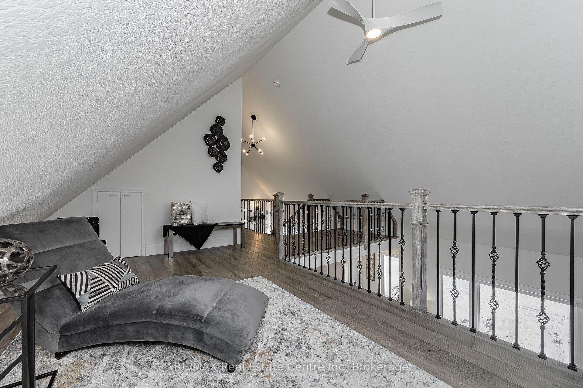 Photo 25 of 81 Mulberry Drive, Cambridge, Hespeler Village — HOMEH