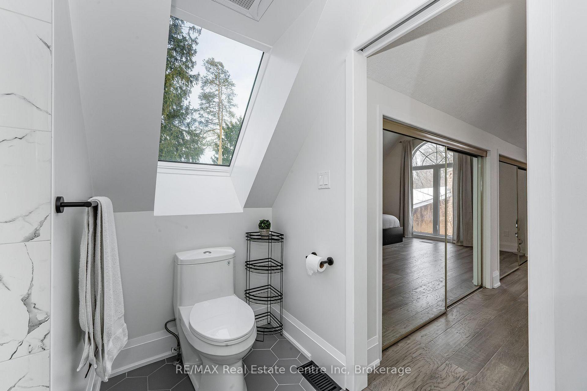 Photo 33 of 81 Mulberry Drive, Cambridge, Hespeler Village — HOMEH