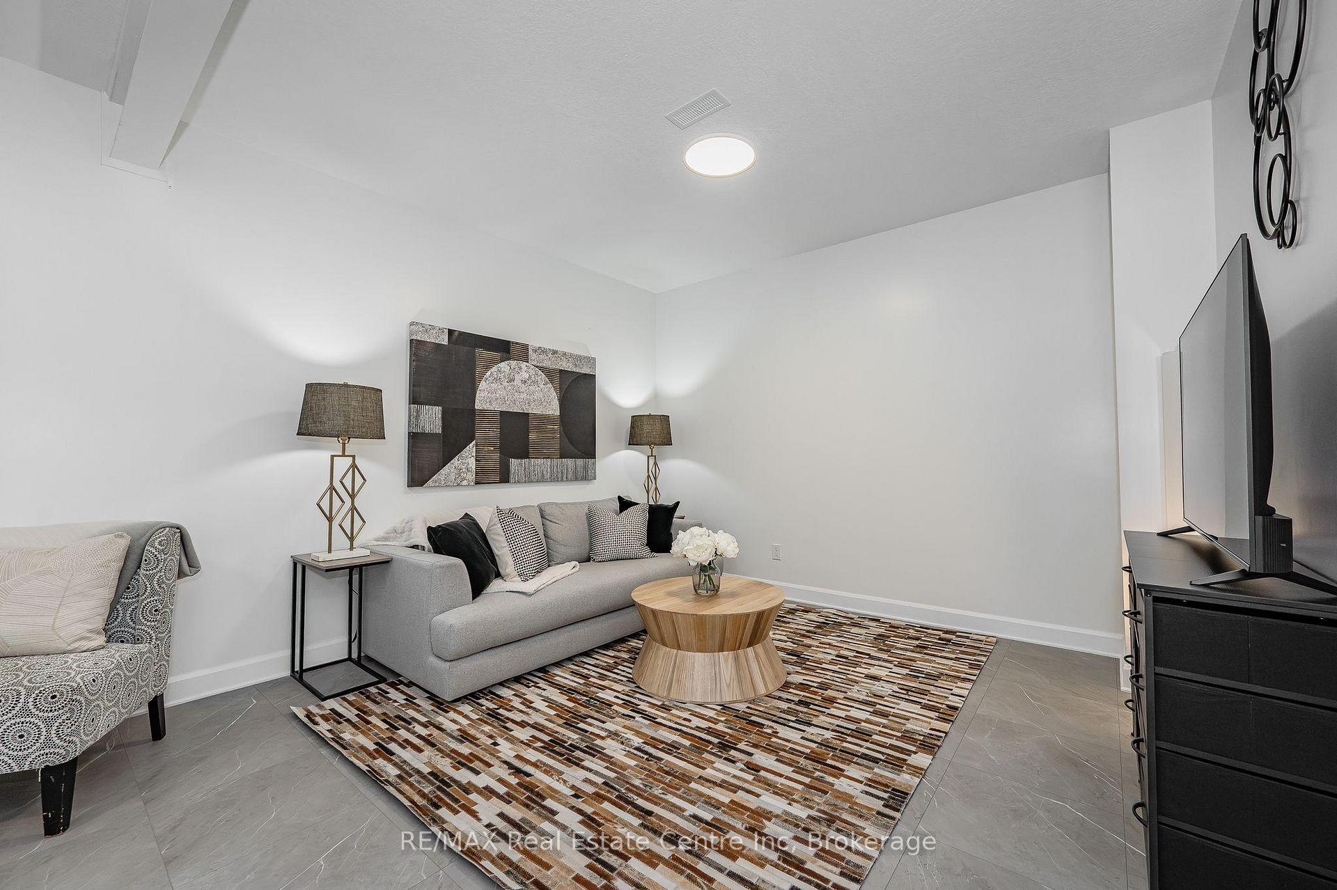 Photo 38 of 81 Mulberry Drive, Cambridge, Hespeler Village — HOMEH