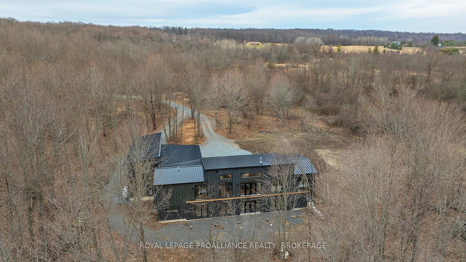 Photo 3 of 2872 Beach Nut Road, Frontenac, Frontenac South — HOMEH