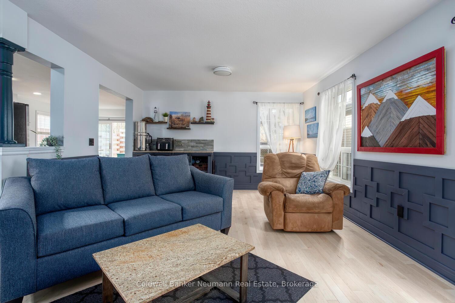 Photo 7 of 16 McGarr Drive, Guelph, Pineridge/Westminster Woods — HOMEH