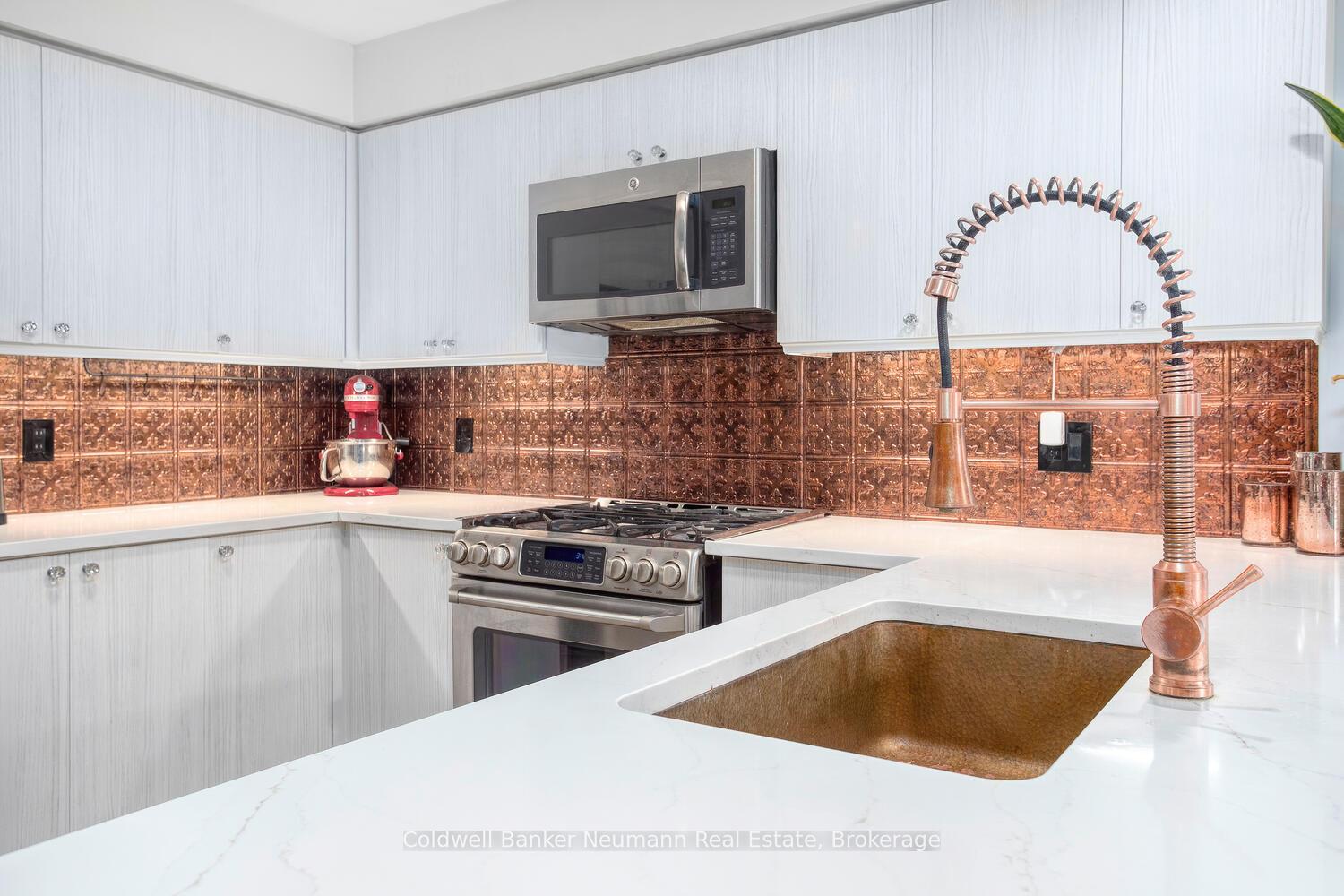 Photo 13 of 16 McGarr Drive, Guelph, Pineridge/Westminster Woods — HOMEH