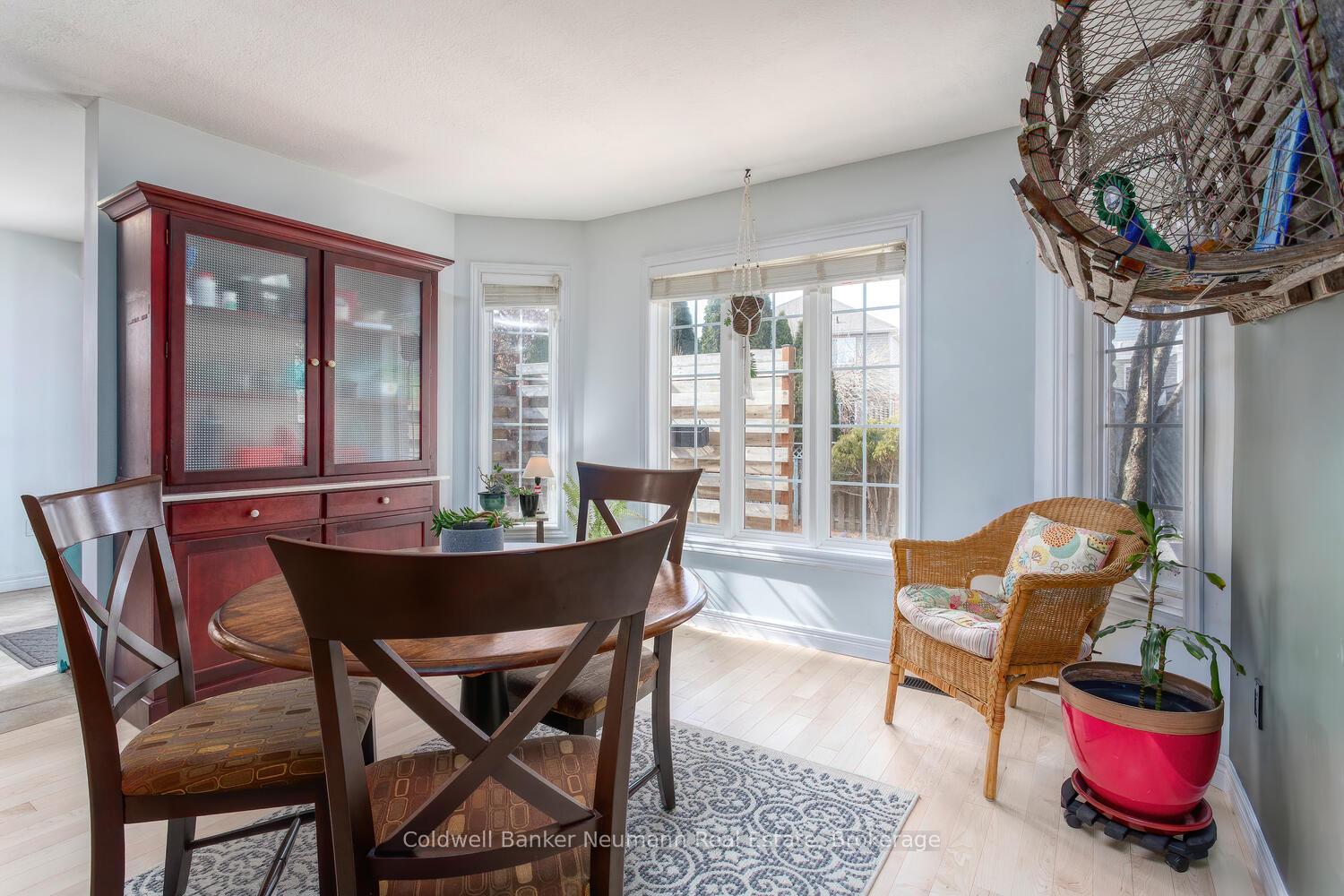 Photo 16 of 16 McGarr Drive, Guelph, Pineridge/Westminster Woods — HOMEH