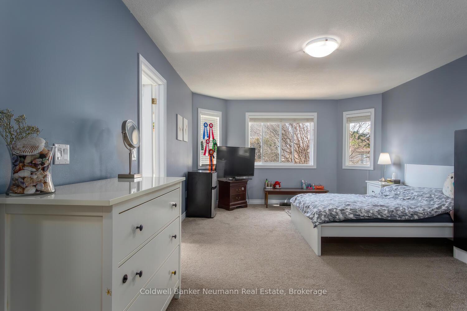 Photo 25 of 16 McGarr Drive, Guelph, Pineridge/Westminster Woods — HOMEH