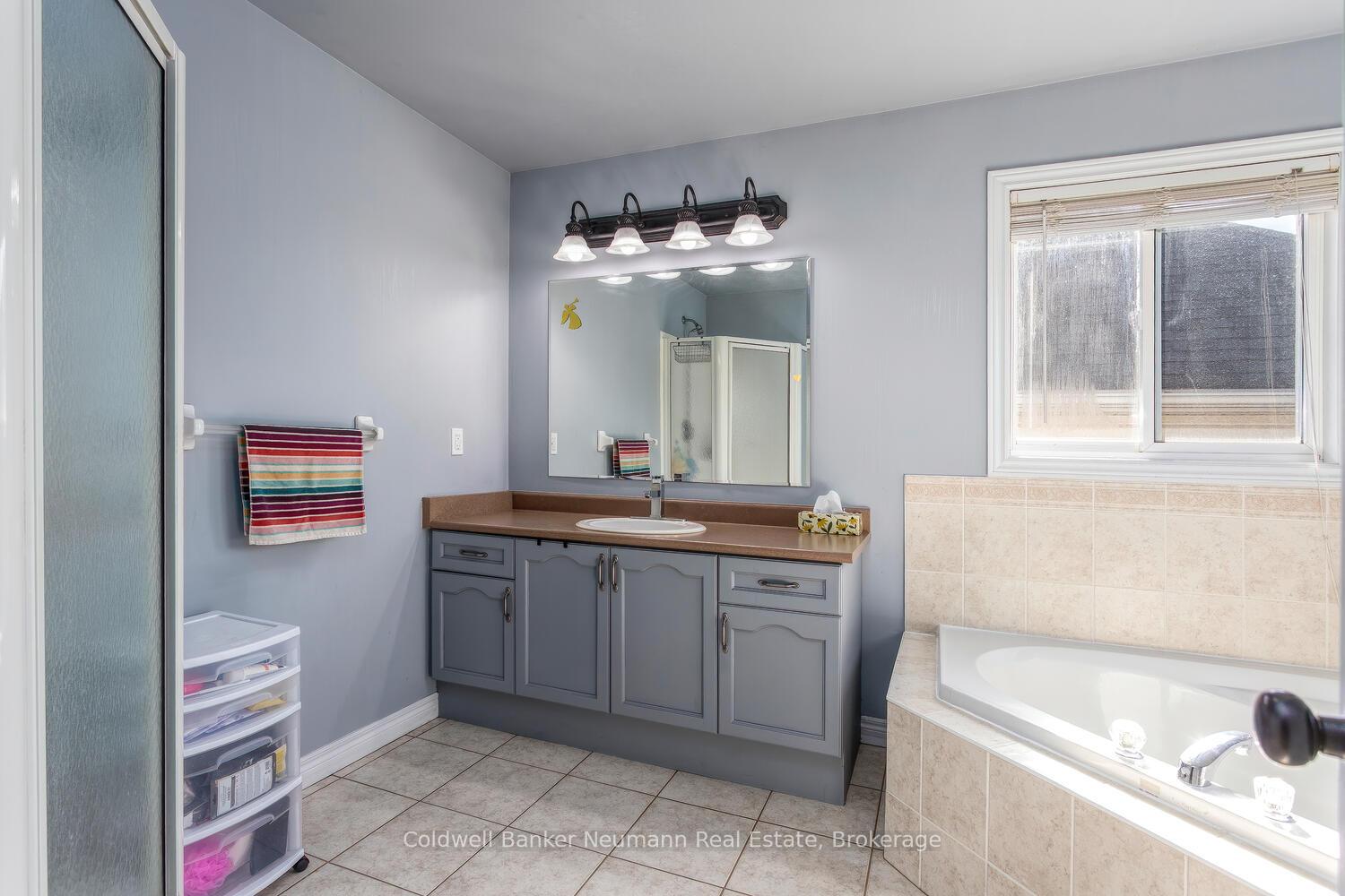 Photo 27 of 16 McGarr Drive, Guelph, Pineridge/Westminster Woods — HOMEH