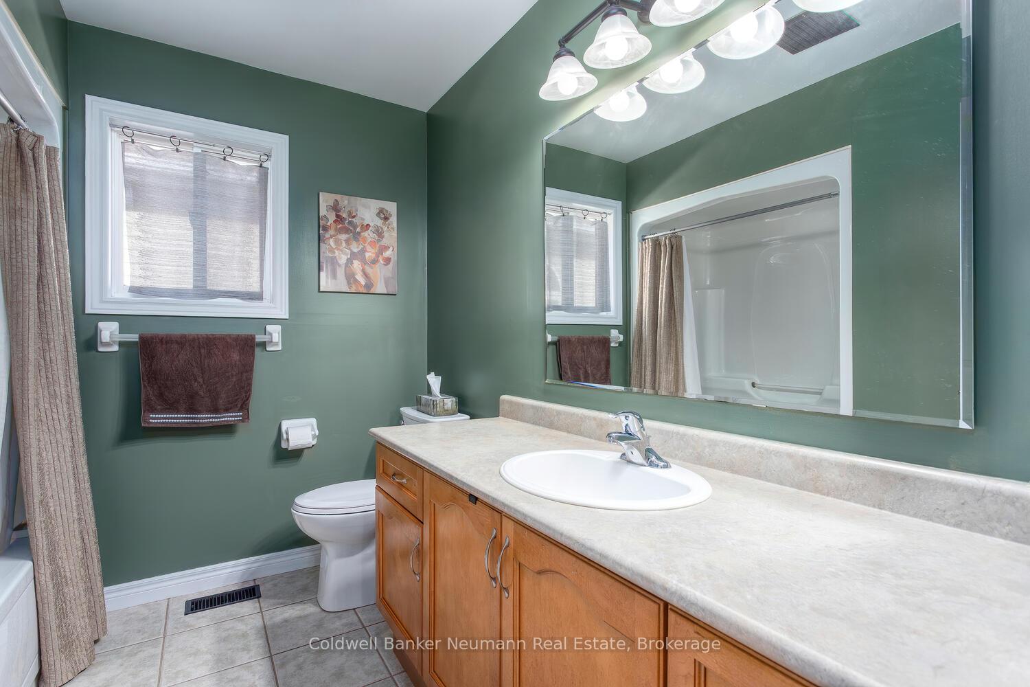 Photo 33 of 16 McGarr Drive, Guelph, Pineridge/Westminster Woods — HOMEH