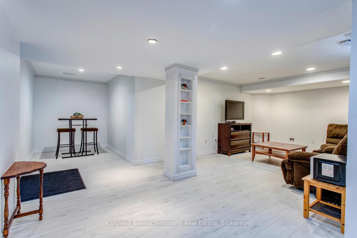 Photo 40 of 16 McGarr Drive, Guelph, Pineridge/Westminster Woods — HOMEH