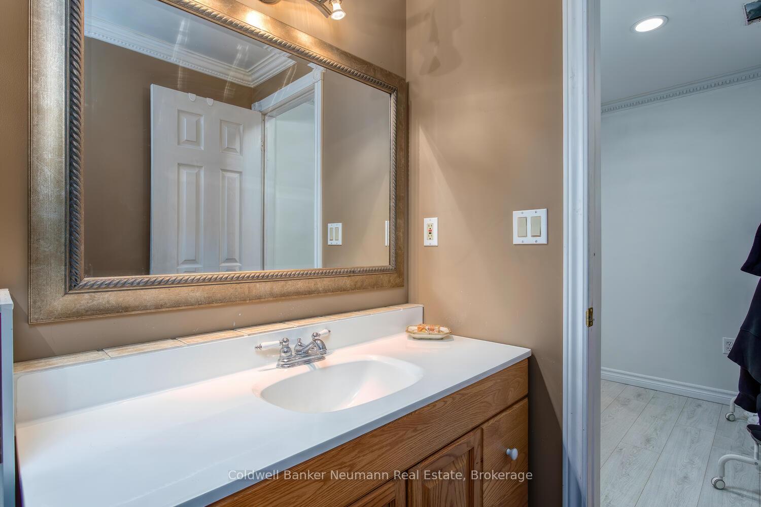 Photo 45 of 16 McGarr Drive, Guelph, Pineridge/Westminster Woods — HOMEH
