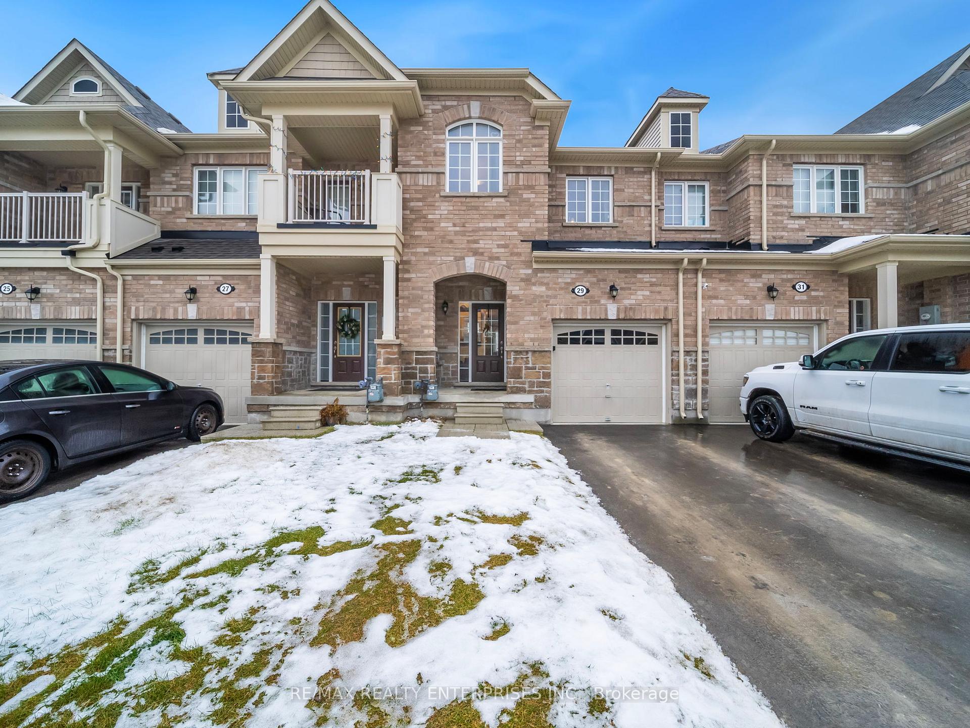 Front of 29 Cliff Thompson Court