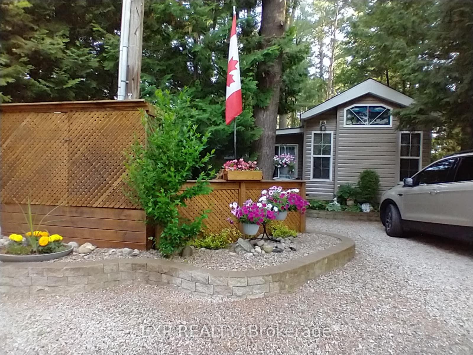 Photo 1 of Unit 104, 76735 Wildwood Line, Bluewater, Stanley — HOMEH